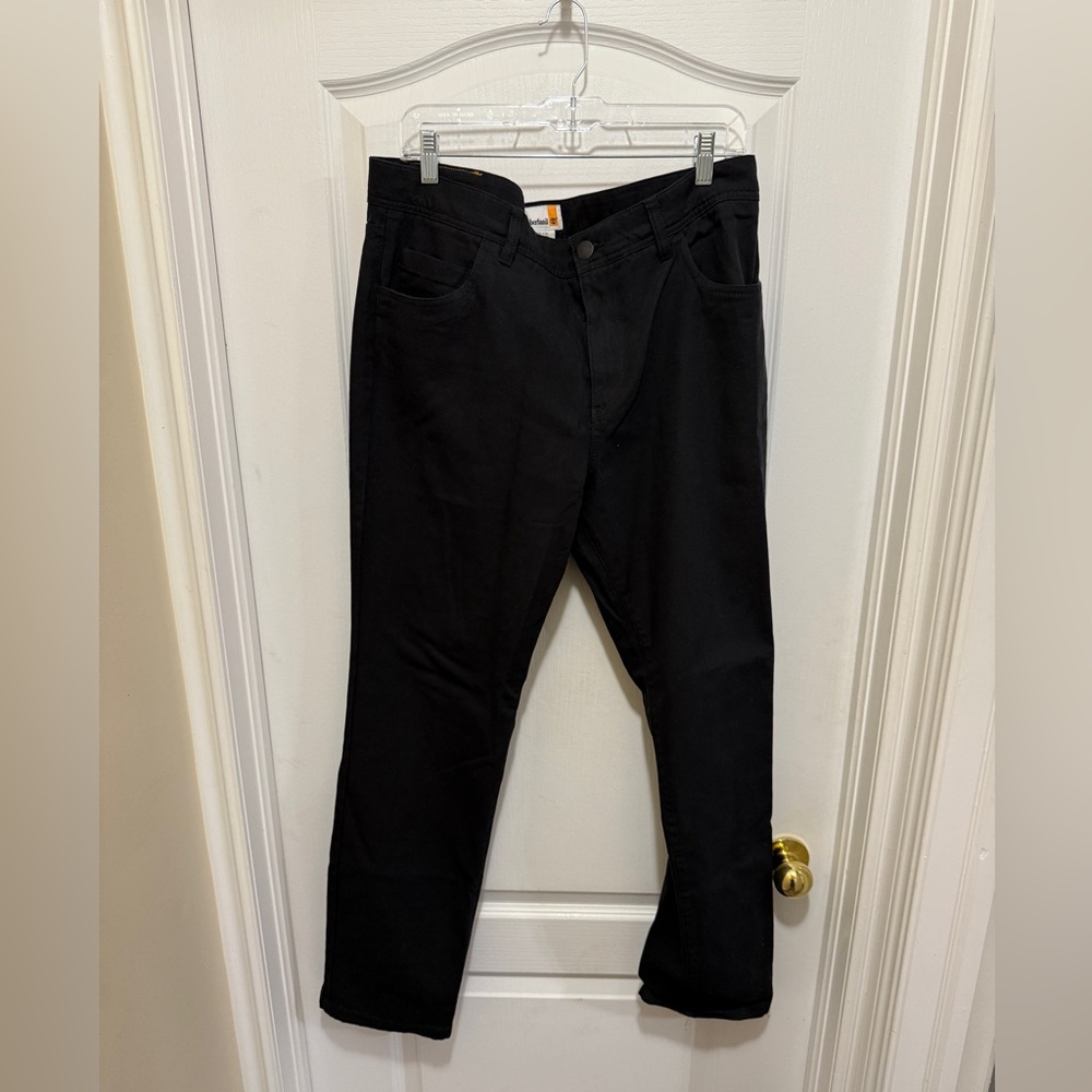 Timberland 34x32 black straight jeans new condition